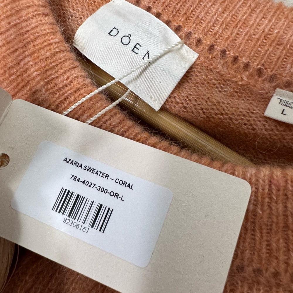 Doen Ruffled Neck Sweater - Picture 6 of 11